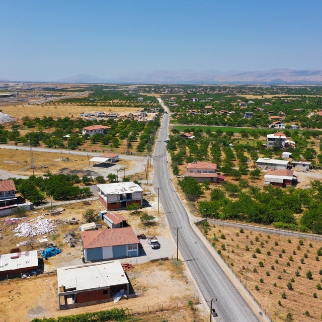 İki önemli yol aksında çalışmalar eş zamanlı sürüyor