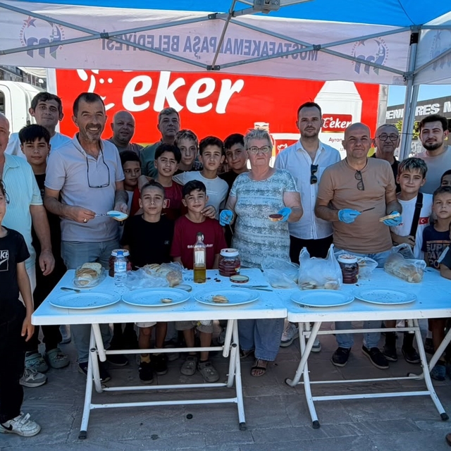 Mustafakemalpaşalıları çocukluğuna döndüren etkinlik