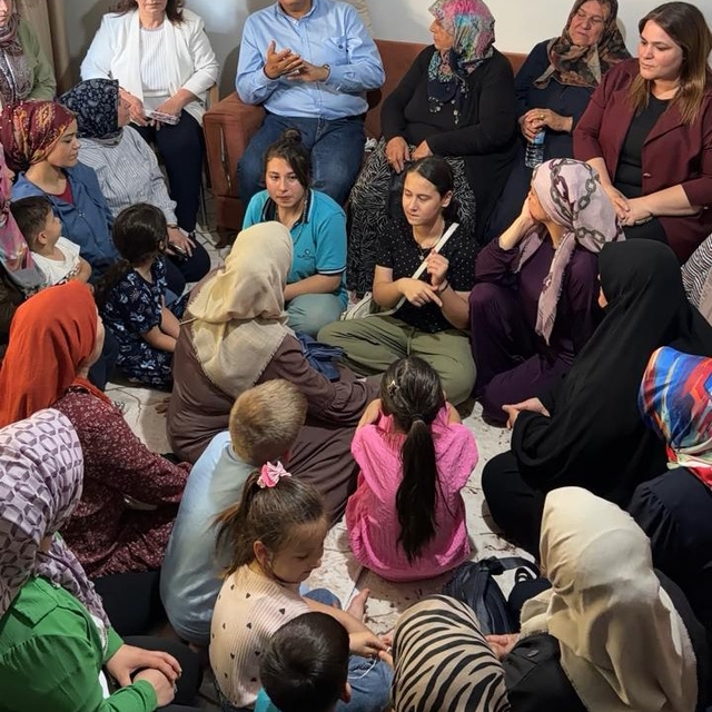 Başkan Yılmaz'dan düğün salonu müjdesi
Yılmaz, Kayaönü ve Onat Kutlar'da va...