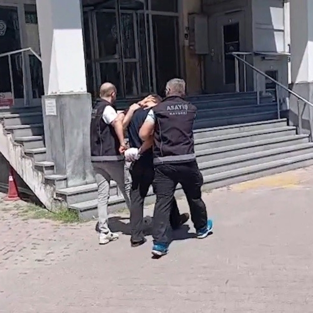 'Kasten öldürme' suçundan 3 yıldır firari olarak aranan hükümlü yakalandı
