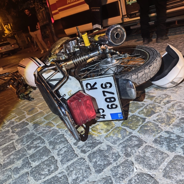 Manisa'da plaka kurnazlığı: 'P' harfini 'R', '0' rakamını '8' yapmış…
Manis...