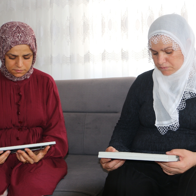 İki kişinin ölümüne neden olan şoföre ev hapsi verildi, aile karara tepki g...