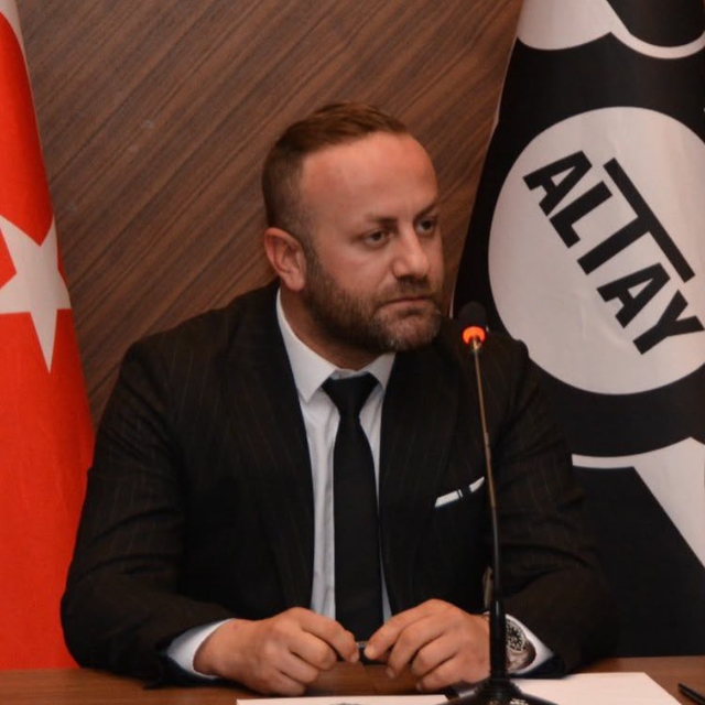 Altay'a kayyum atanıyor