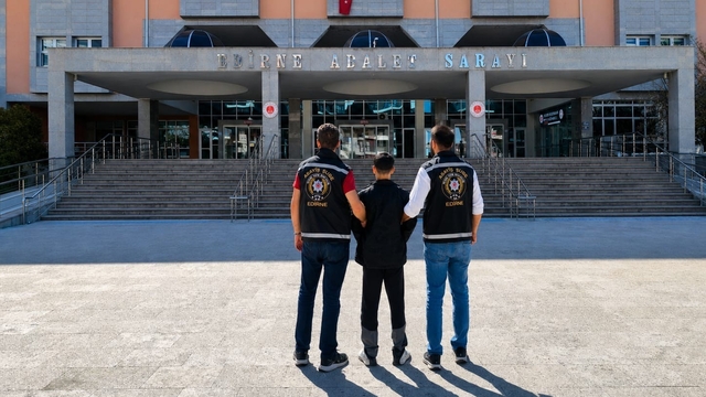 43 yıl 11 ay hapis cezasıyla aranan firari Edirne'de yakalandı