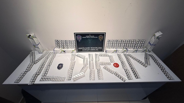 Edirne'de şüphe üzerine durdurulan araçta 600 uyuşturucu hap ele geçirildi