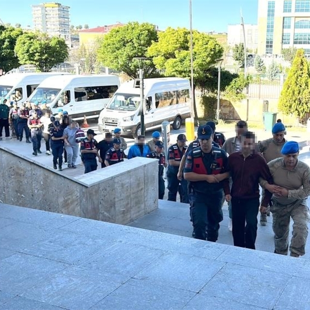 Uşak'ta belediye şirketlerinde sigortalı gösterilip Yalım'ın işletmelerinde...