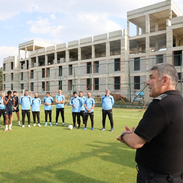 Karaburun'dan Erzurumspor'a moral desteği