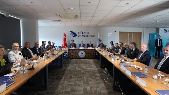 Üniversitelerarası kurul yönetim kurulu toplantısı Düzce'de yapıldı