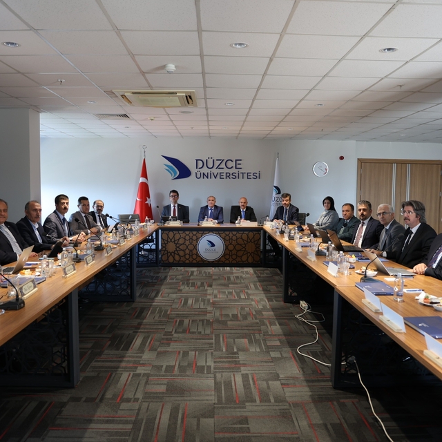 Üniversitelerarası kurul yönetim kurulu toplantısı Düzce'de yapıldı