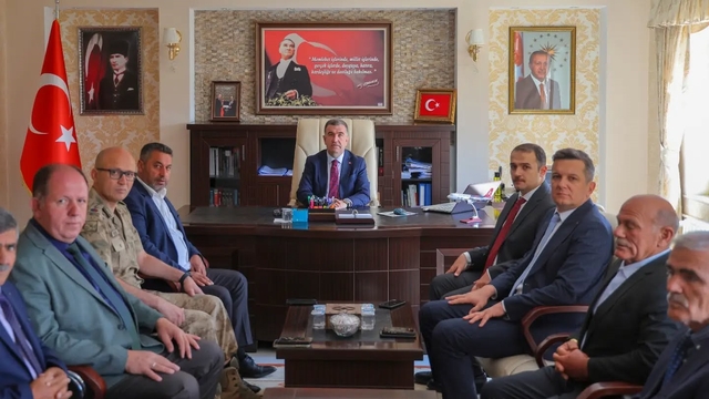 Vali Eldivan'dan Kaymakam Yıldırım'a Ahat'a hayırlı olsun ziyareti