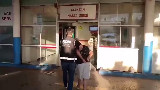İzmir'de suç örgütü propagandası operasyonunda 3 tutuklama