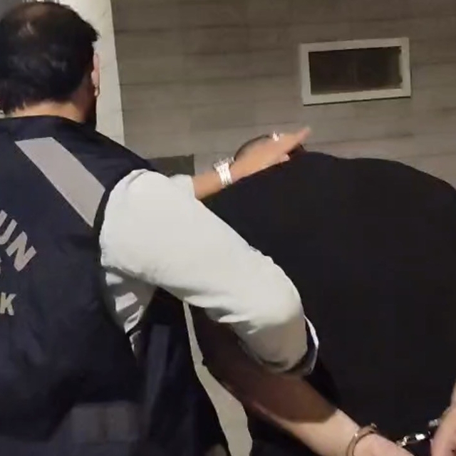 8 yıl 4 ay hapis cezasıyla aranan uyuşturucu hükümlüsü yakalandı