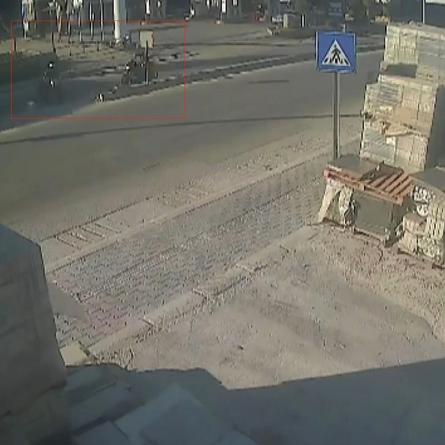 Feci motosiklet kazası kamerada: 72 yaşındaki sürücü hayatını kaybetti