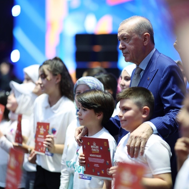 TÜGVA Bursa'dan Cumhurbaşkanı Erdoğan'ın katıldığı yaz okulu buluşmasına re...
