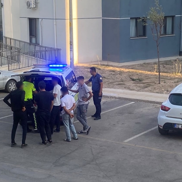 Dur ikazına uymayan ehliyetsiz sürücüye 180 bin ceza