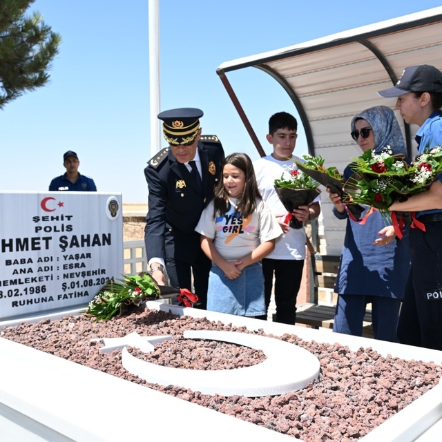 Kastamonu'da şehit düşen polis memuru, şehadetinin 2. yılında dualarla anıl...