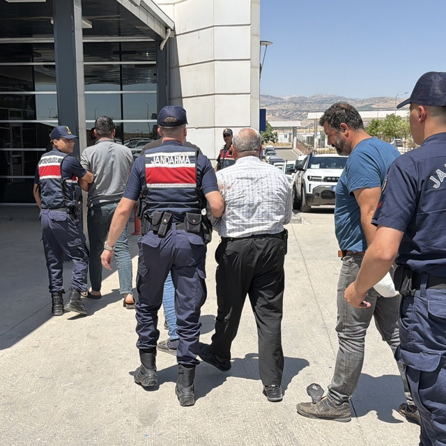 7 Kişinin yaralandığı kavgada 6 kişi gözaltına alındı