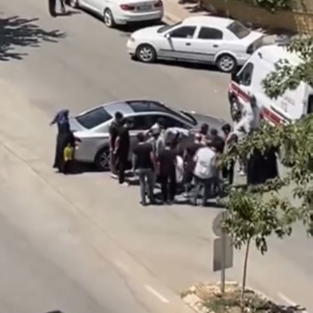 Siverek'te otomobil ile motosiklet çarpıştı: 1 yaralı