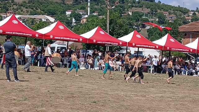 Kavak'ta geleneksel mahalle şenliğine yoğun ilgi