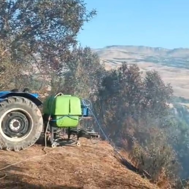 Malatya'da korkutan yangın: 2 ahır ile bir evin çatısı yandı
Mahalle sakinl...
