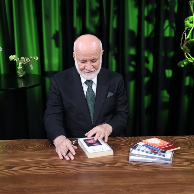 Dr. Abdulcabbar Boran: "Kur'an'ın hayatın merkezine alınmasıyla bireysel ve...