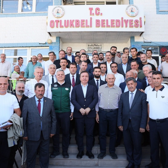 Yıldırım, Otlukbeli'nde belediye çalışmalarını inceledi