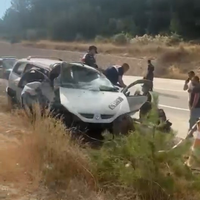 Takla atan otomobildeki çift öldü