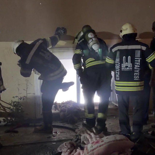 Erzurum'da bir binanın bodrum katında yangın: 6 kişi dumandan etkilendi
