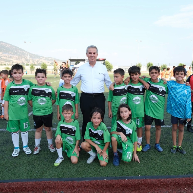Buharkent'te 'Kentin Çocukları' futbol turnuvası tamamlandı