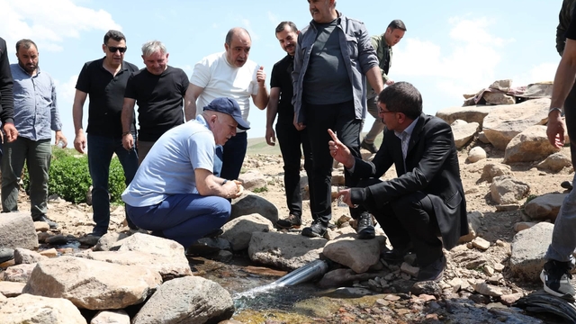 Başkan Sekmen'den Akdağ Mahallesi'ne çıkarma