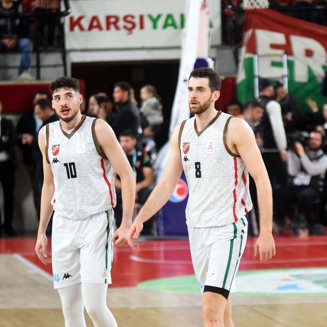 Karşıyaka potasında Hakan da tamam