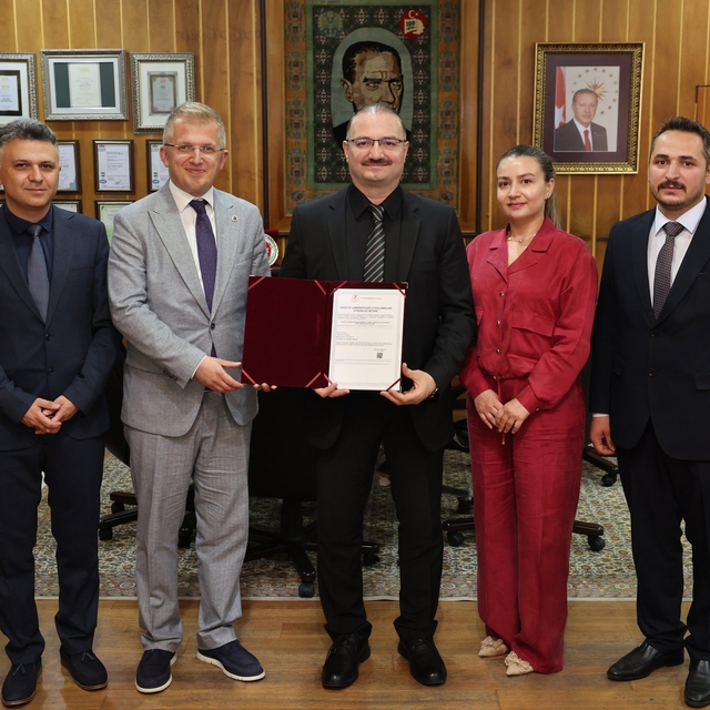 Atatürk Üniversitesi'nin araştırma altyapısına güçlü onay
DAYTAM, GLP Belge...