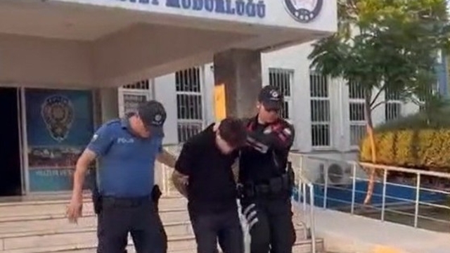 Aliağa'da 22 yıl hapis cezası bulunan şahıs yakalandı