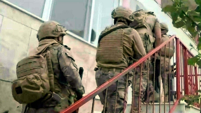 İzmir merkezli 3 ilde suç örgütüne operasyon; 28 gözaltı