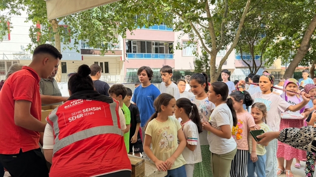 Yunusemre Belediyesi yaz Kur'an kursu öğrencilerini sevindirdi