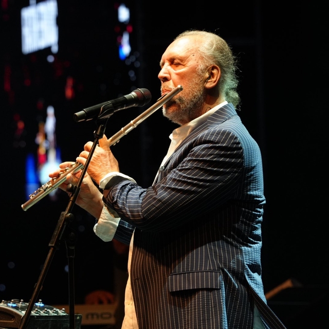 Açıkhava'da Fatih Erkoç'tan zamansız şarkılar