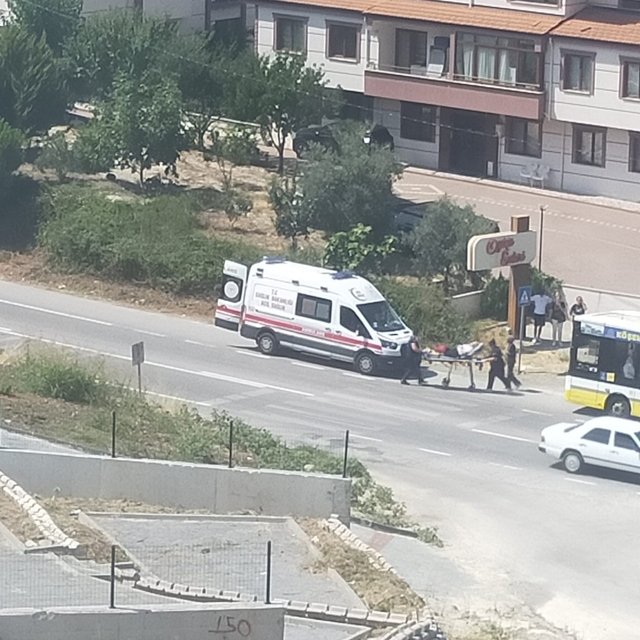Gemlik'te otobüste fenalaşan yolcu hastaneye kaldırıldı