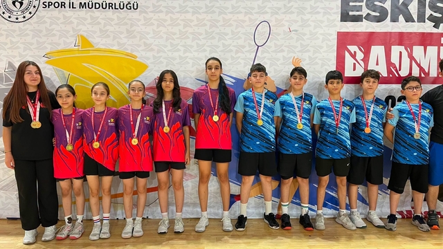 ANALİG Badminton'da Kayseri'den çifte zafer