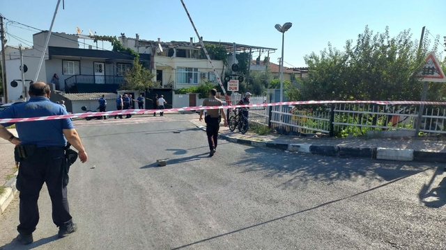 Motosikletli saldırgan, baba-oğlu öldürdü
