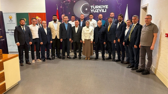 Edremit Ticaret Odası heyetinden AK Parti Genel Merkezi'ne ziyaret