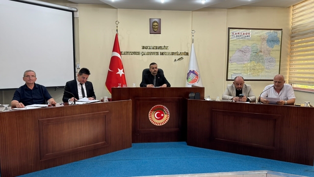 Bağçe: "Planlı yatırımlarla Karabük'ün geleceğini inşa ediyoruz"