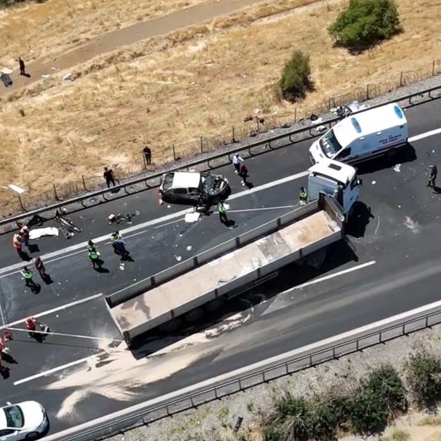 Gaziantep'te 2 kişinin öldüğü zincirleme kaza bölgesi dron ile görüntülendi