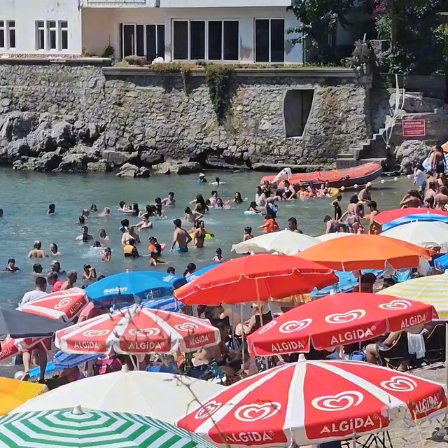 Zonguldak'ta cankurtaranlar 2 ayda 127 kişiyi boğulmaktan kurtardı