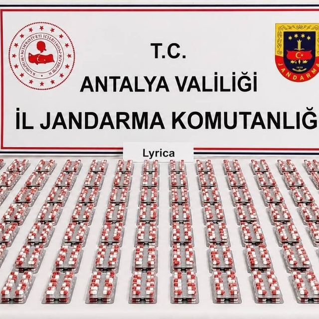 Döşemealtı'nda uyuşturucu operasyonu: 5 gözaltı