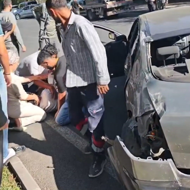 Diyarbakır'da 5 araçlı zincirleme kaza: 4 yaralı