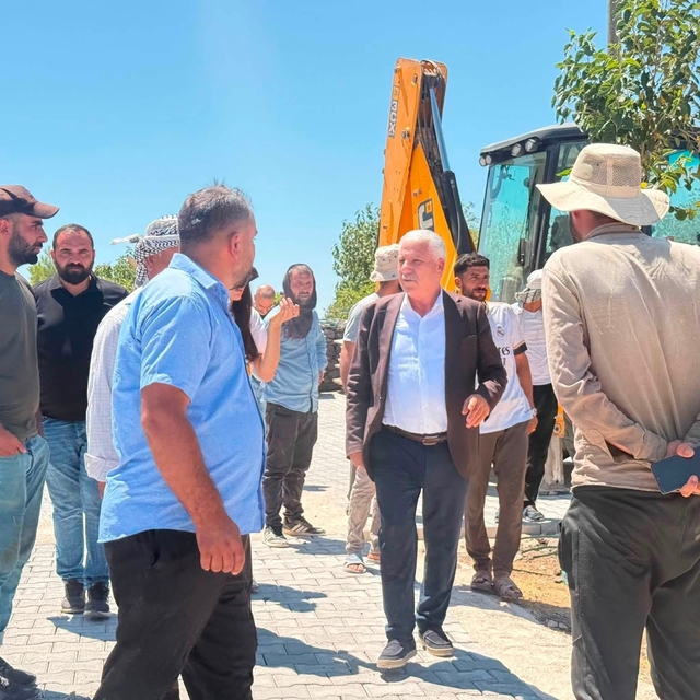 Çermikte kırsal mahalle yollarında çalışmalar sürüyor
