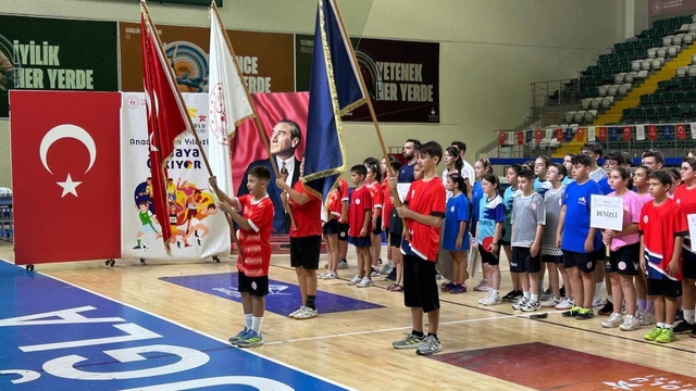 Muğla'da Anadolu Yıldızlar Ligi masa tenisi heyecanı başladı