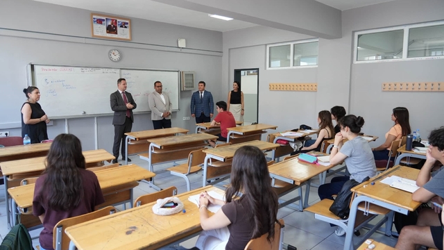 Muğla İl Milli Eğitim Müdürü Çay, yaz kursları ve tercih danışmanlığı çalışmalarını inceledi