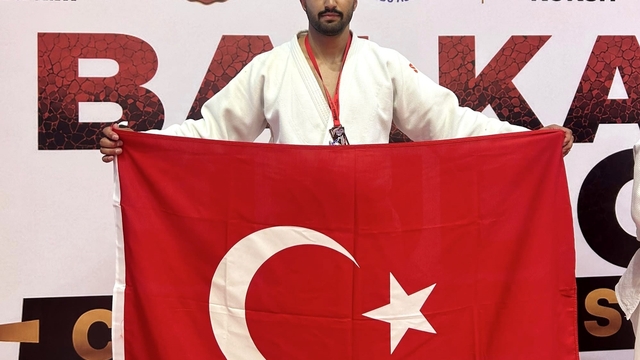 Başından sakatlandı pes etmeyerek Balkan üçüncüsü oldu