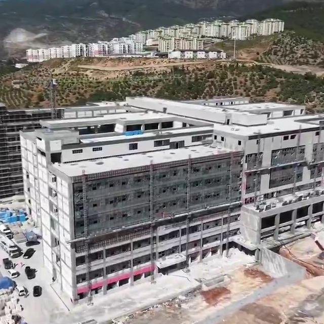 İskenderun'a 600 yataklı modern devlet hastanesi yükseliyor